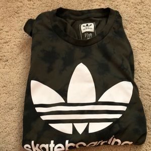Adidas T-shirt